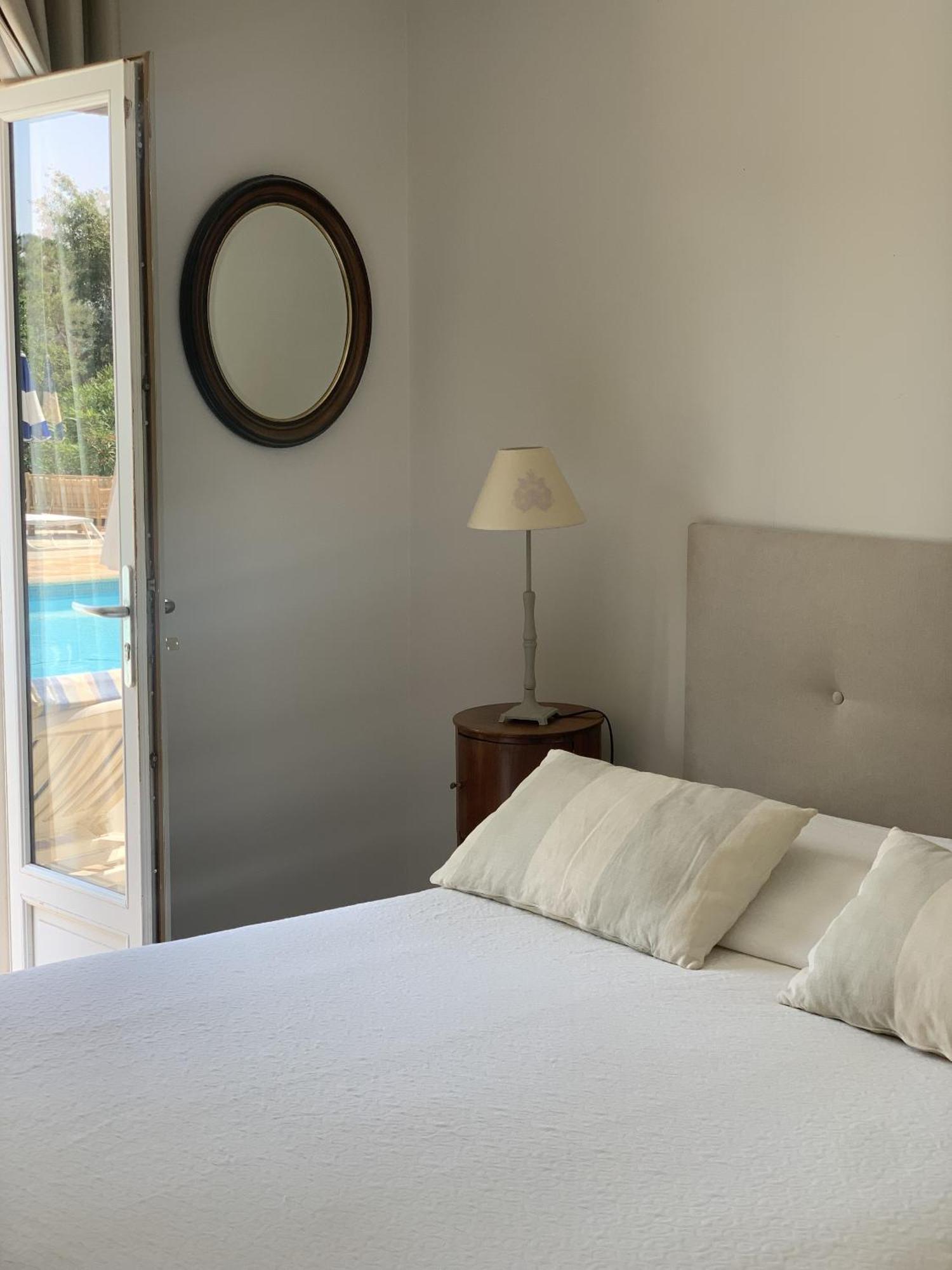 Hotel La Boulangerie Grimaud Rum bild